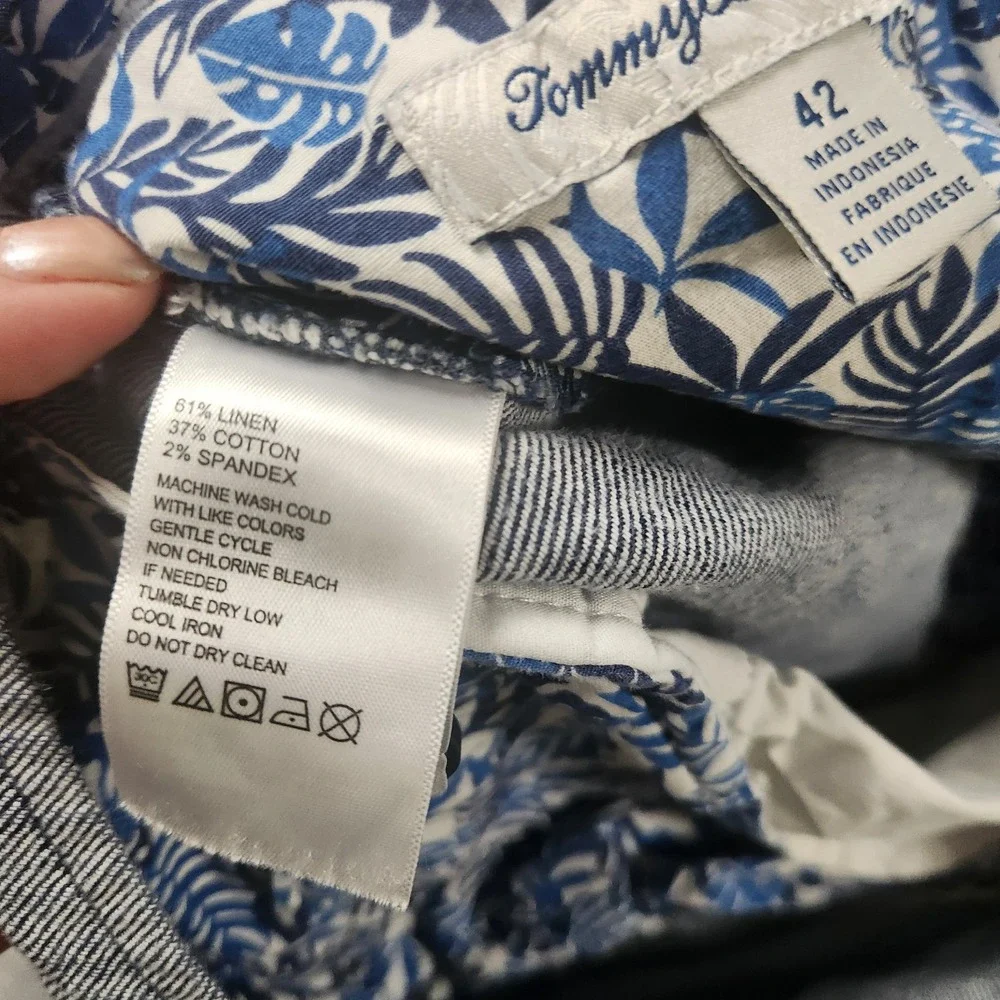Tommy Bahama Men's Sz 42 Shorts Blue Pin Stripe‎ 100% Linen 10